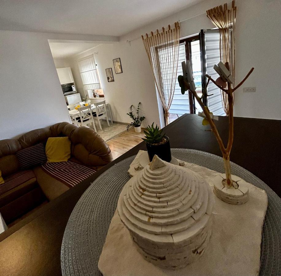 Elentoni Apartment ฟาชานา ภายนอก รูปภาพ