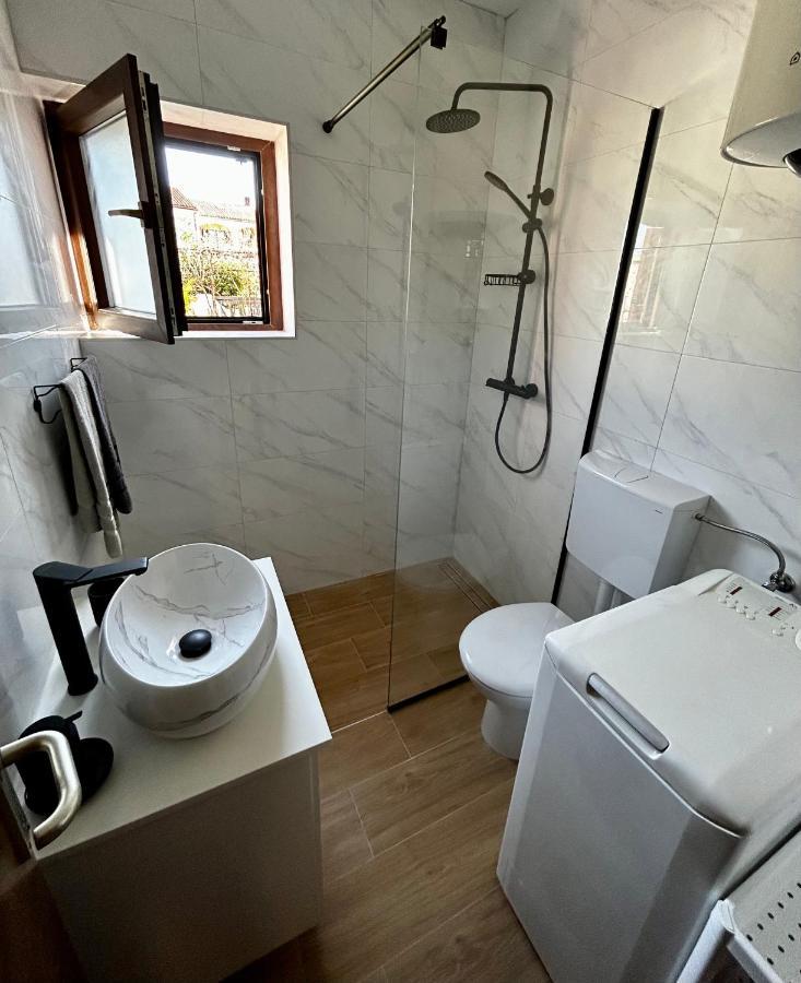 Elentoni Apartment ฟาชานา ภายนอก รูปภาพ