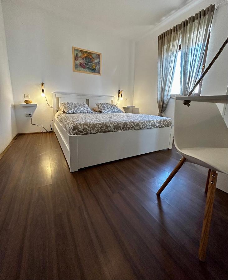Elentoni Apartment ฟาชานา ภายนอก รูปภาพ